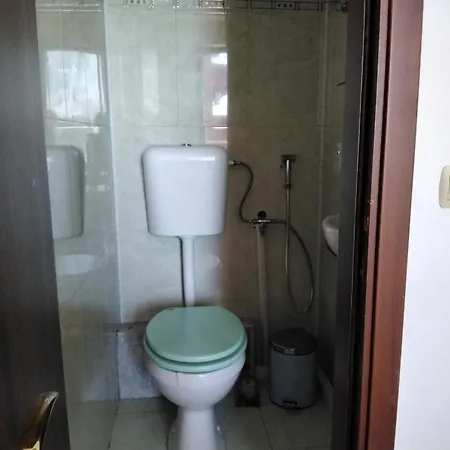Izy Apartment