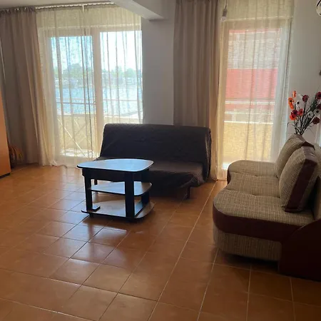 Izy Apartment *